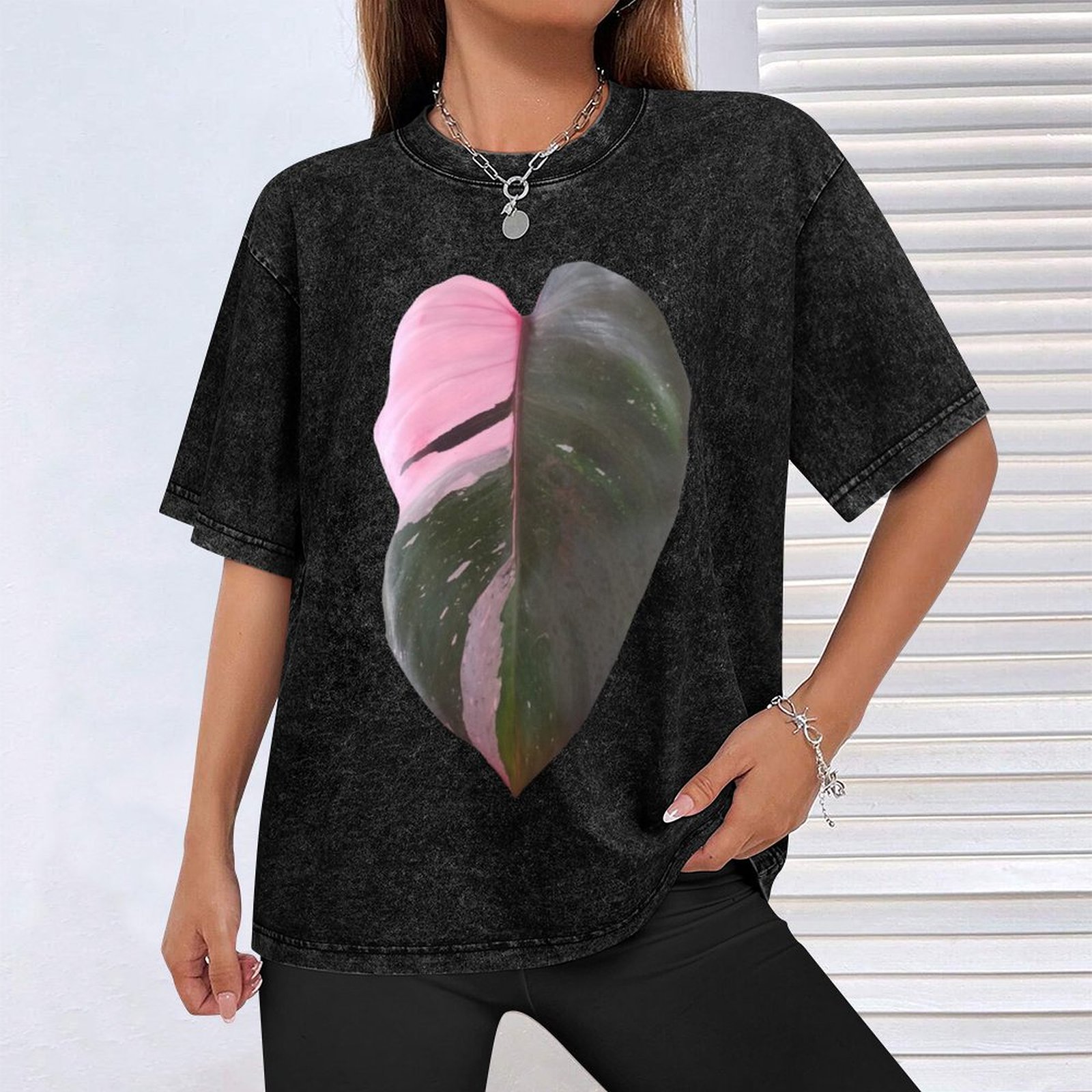Pink Princess Philodendron Lea – обзор и цена Philodendron Pink Princess